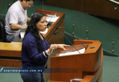 Desabasto de medicinas desata acalorado debate en el Congreso local