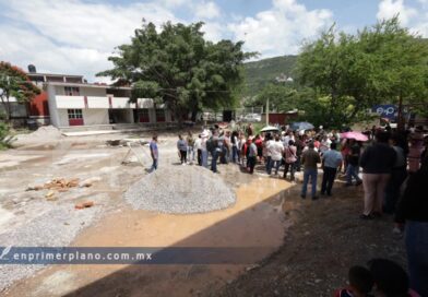 Conflicto entre padres y docentes por terreno de primaria y un kínder en Chilpancingo