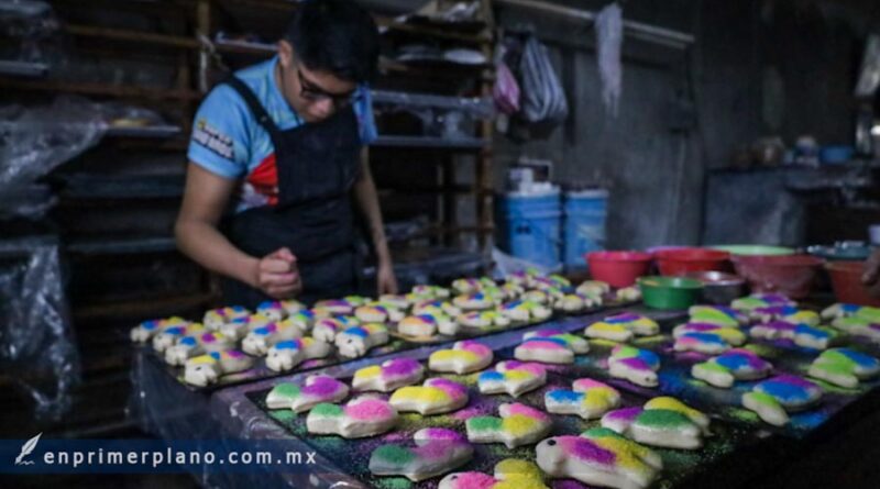 El oficio artesanal del pan de muerto en Tixtla