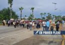 Bloquean bulevar de Las Naciones en Acapulco por falta de maestros y respuesta de la SEG