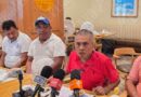 Transportistas de Costa Chica amenazan con detener camionetas Urban por presunta invasión de rutas